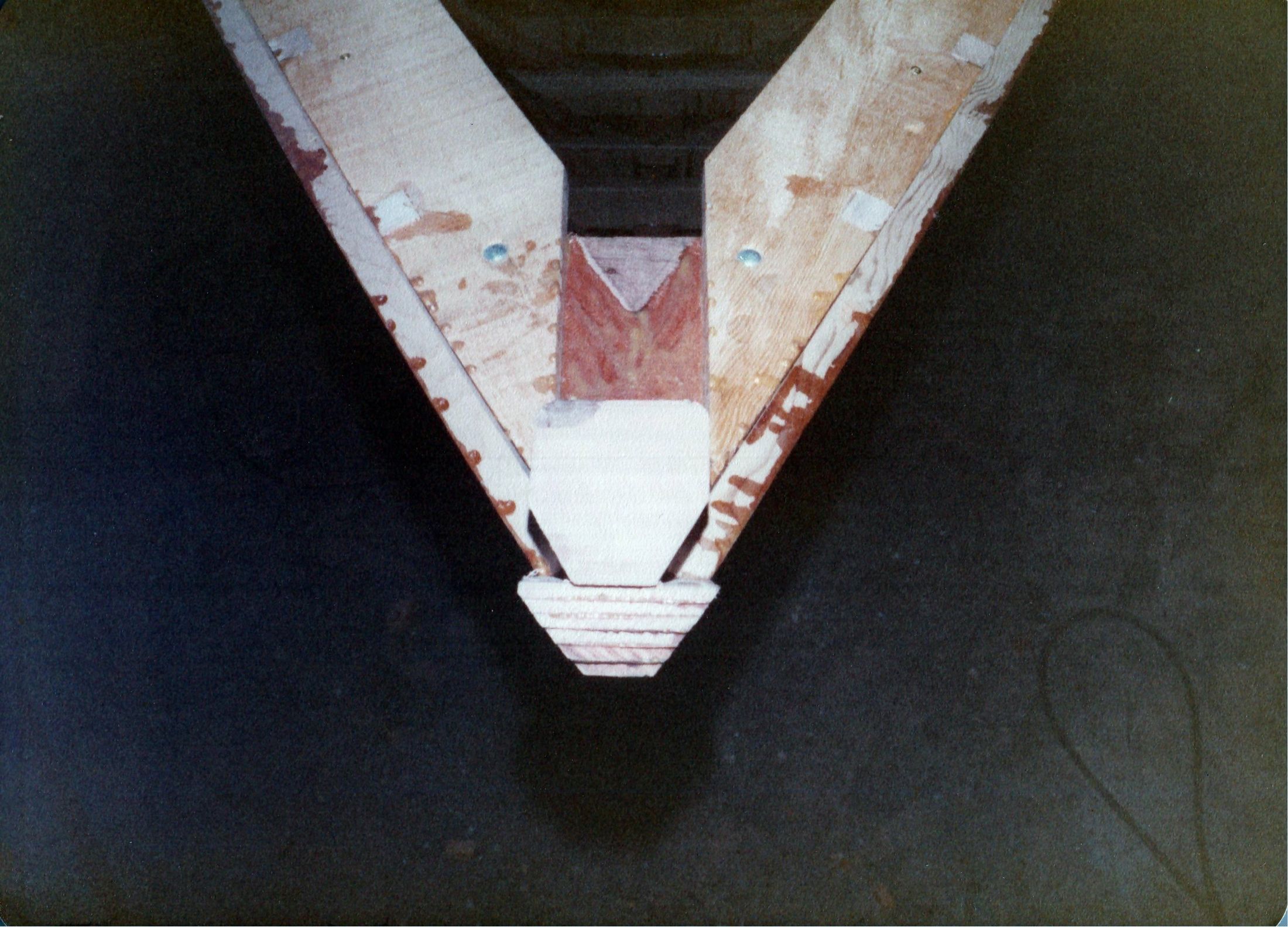 The stem from inside, the breasthook fitted